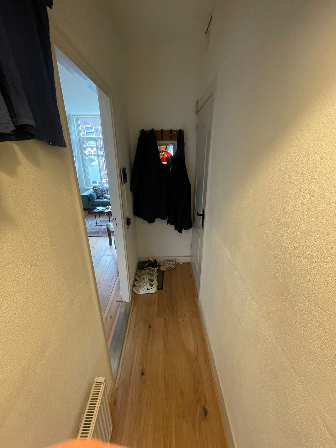 Spacious room with a balcony