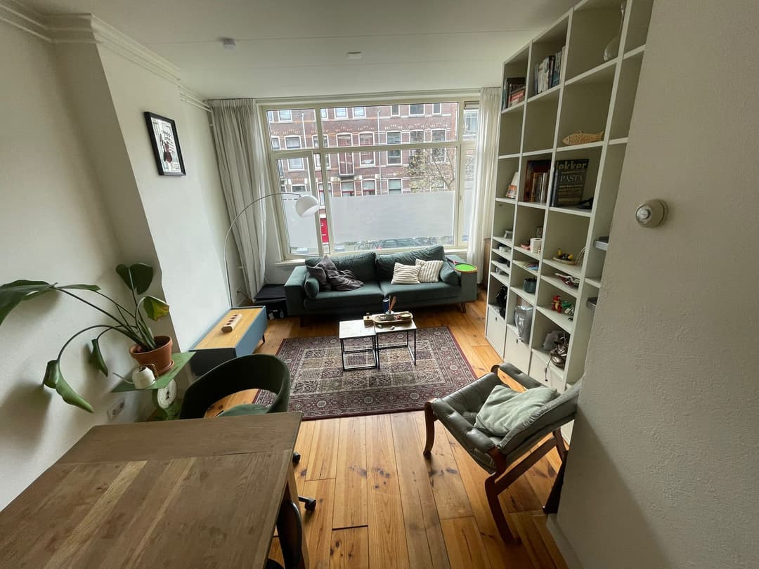 Spacious room with a balcony